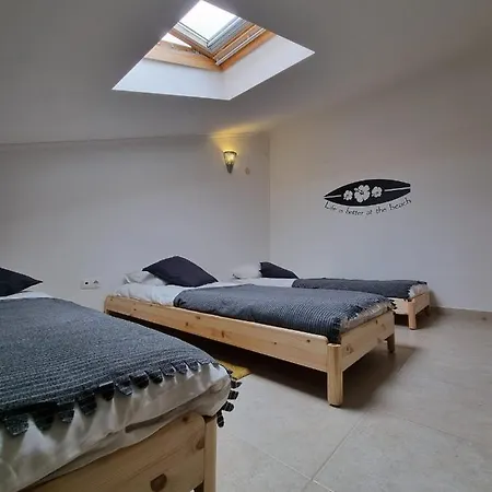 Πανσιόν Be Surfhouse